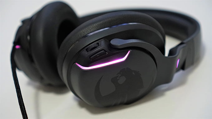 Roccat Khan AIMO Gaming Headset Review 24