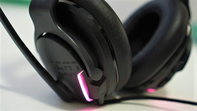 Roccat Khan AIMO Gaming Headset Review 18