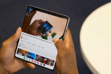 Samsung to unveil Galaxy Fold 6 in Paris on July 10 15