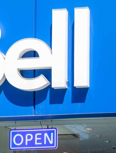 Bell reduces Essential and Ultimate plans by 50GB, prices remain. 28