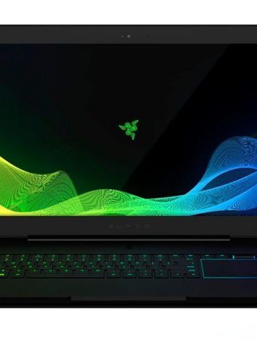 Razer Unveils Project Valerie: World's First Concept Design For Portable Multi-Monitor Immersive Gaming 7