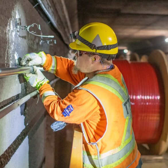 Rogers expands 5G to entire TTC subway 25