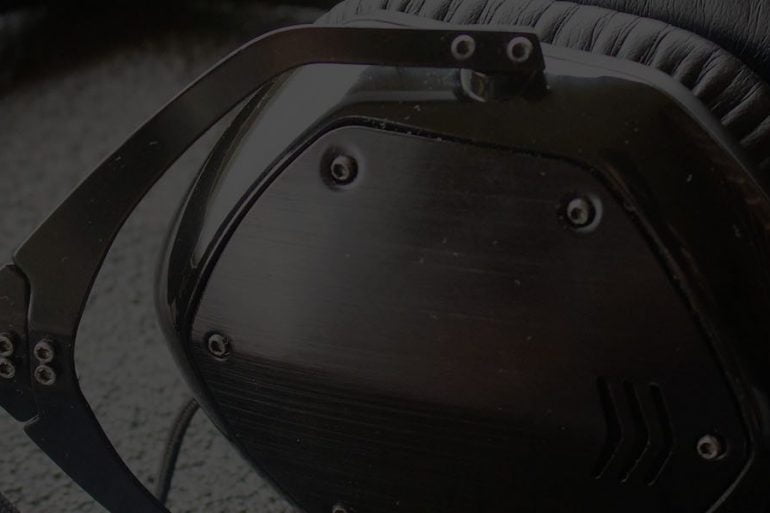 V-MODA: M-100, a Robust Headphone with Cutting-edge Features 29